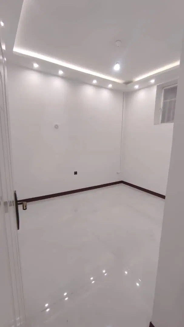 آپارتمان ۷۱ متر  فکوری ۱۱  تک خواب طبقه ۲ صفر