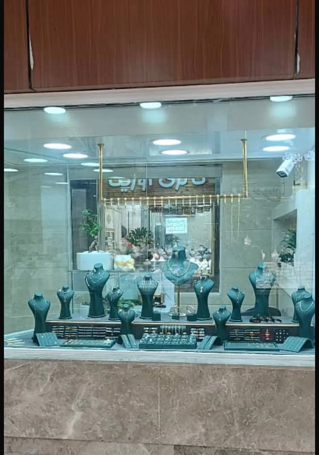 مغازه طلافروشی در پاساژپارادایس