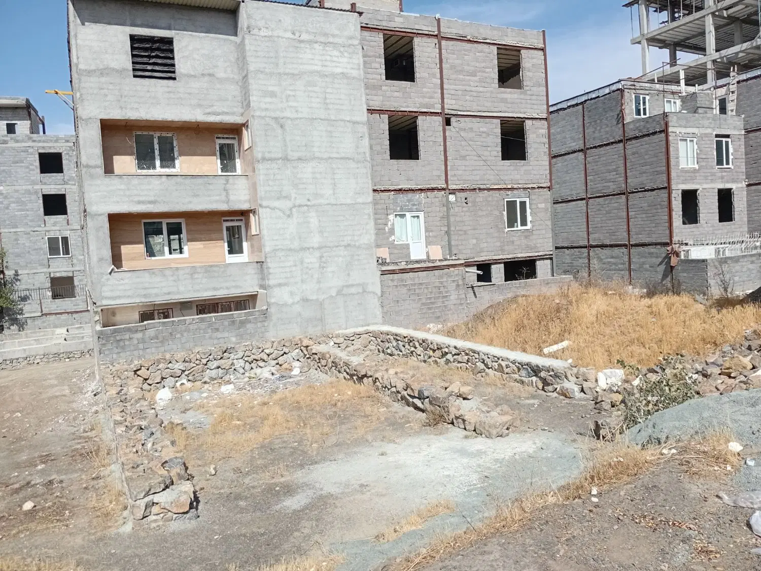 زمین مسکونی کاریز 120 متری