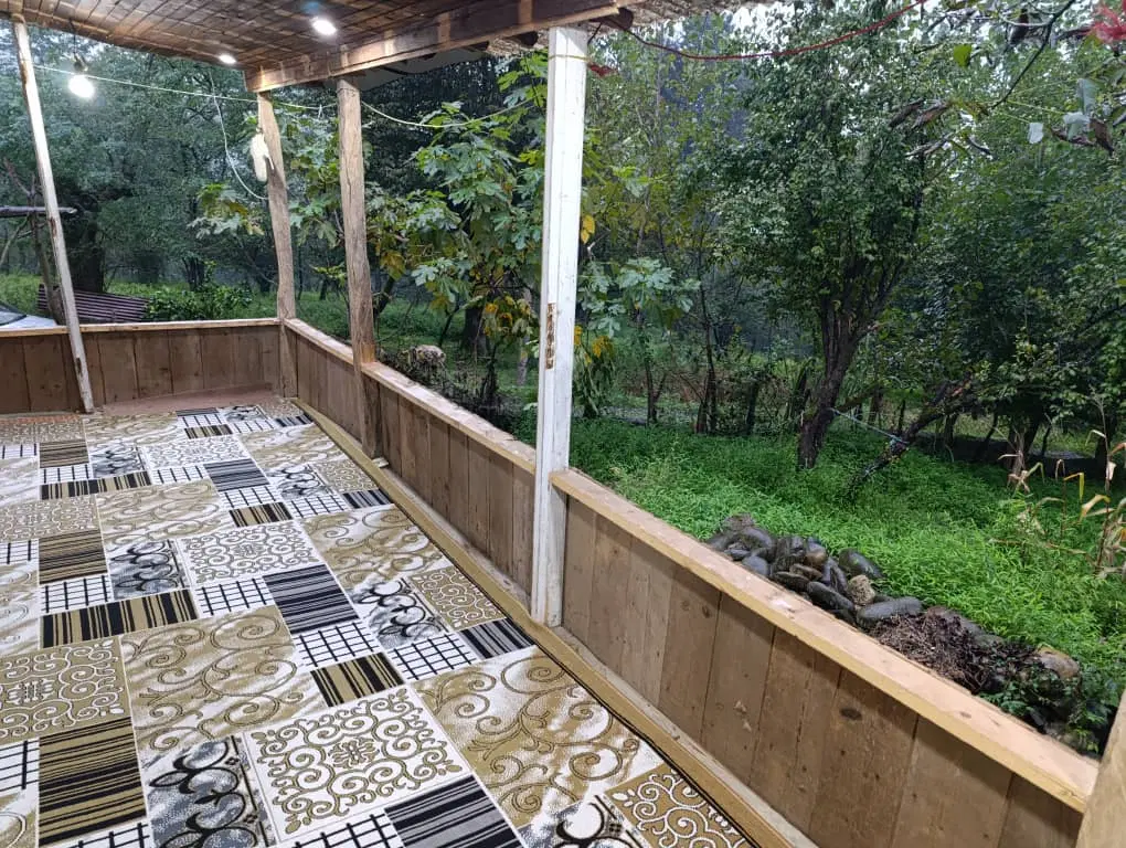 خانه ی جنگلی در محیط دنج و آرام لفور گالشکلا