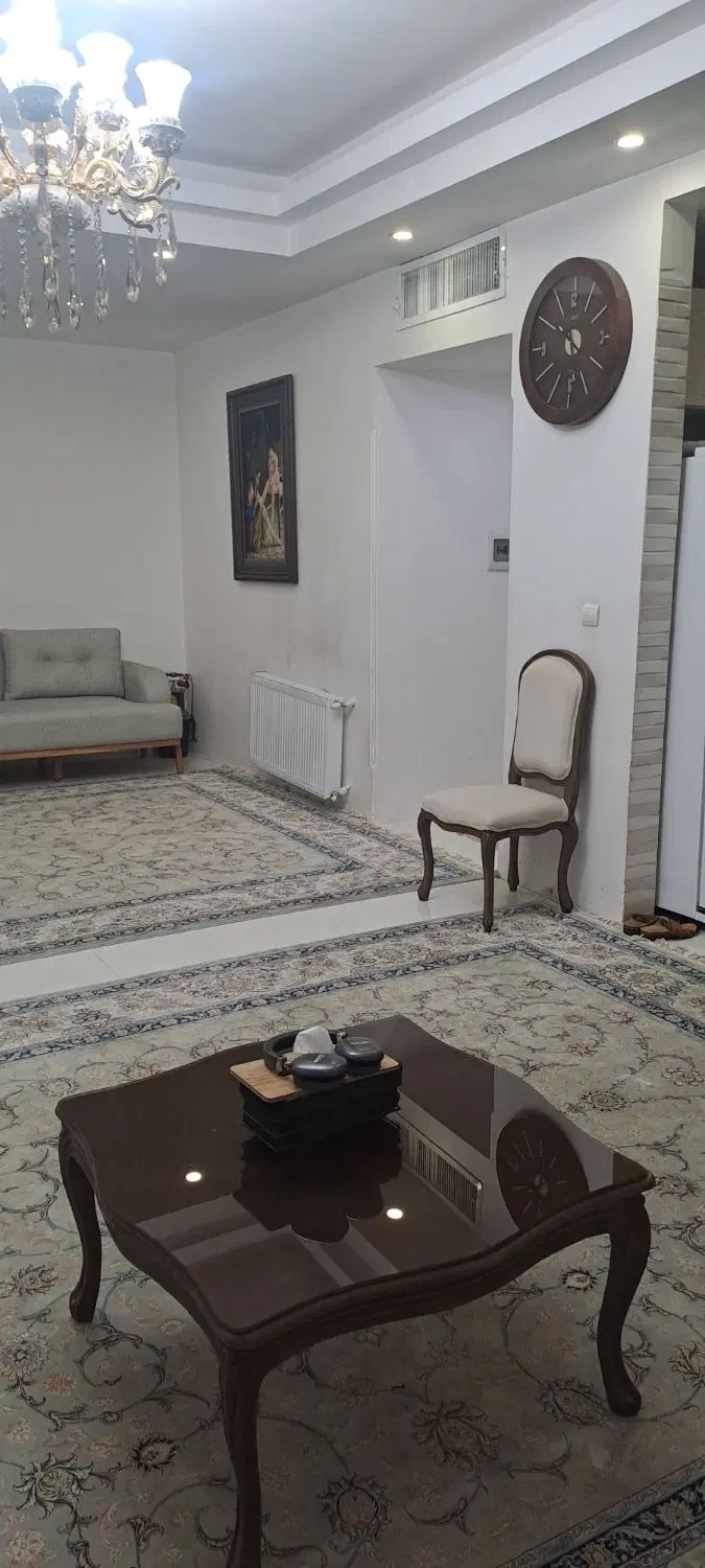 آپارتمان ۱۰۰ متری