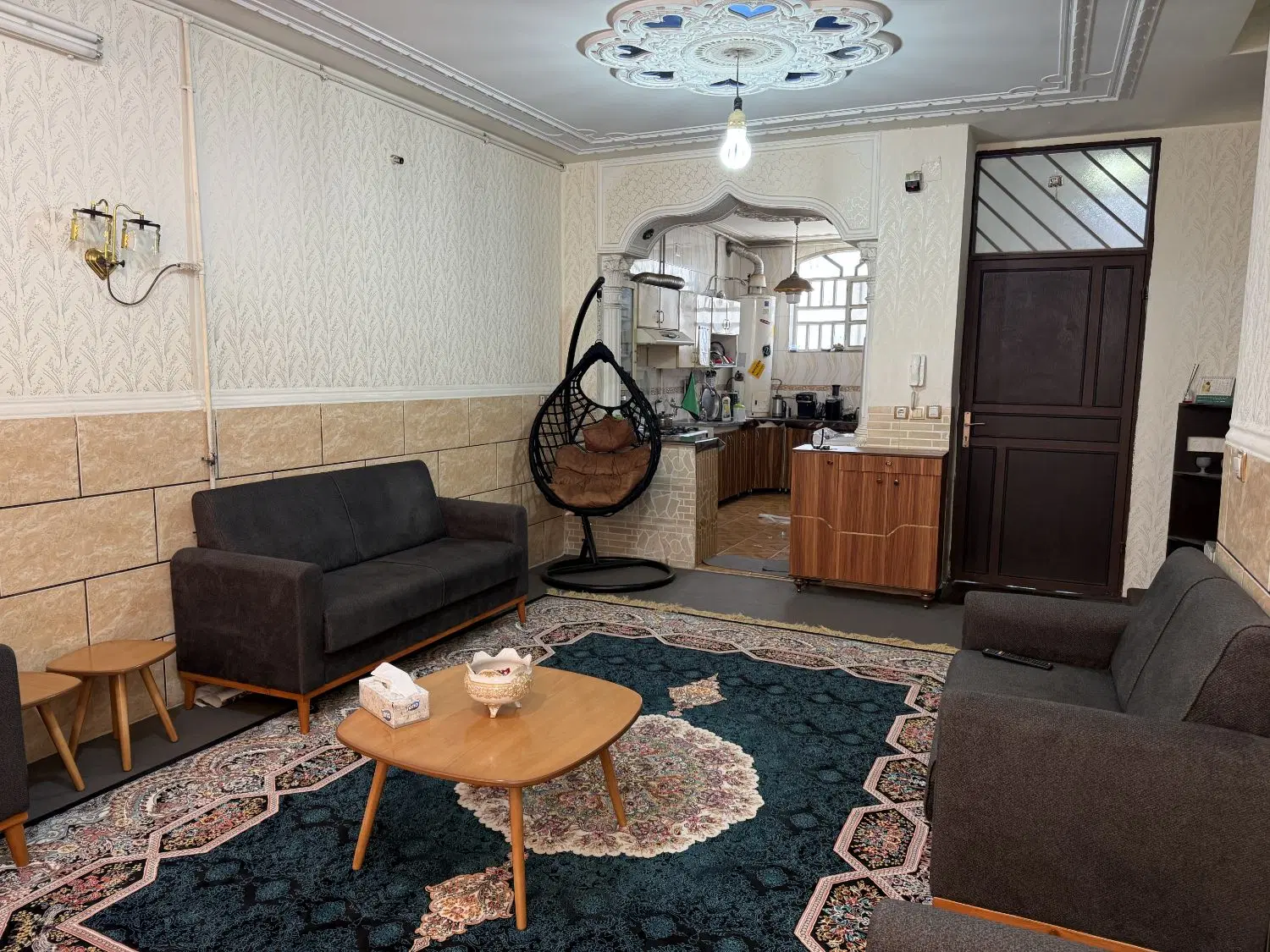 معاوضه خانه 189 متری در خیابان سجاد با مغازه،