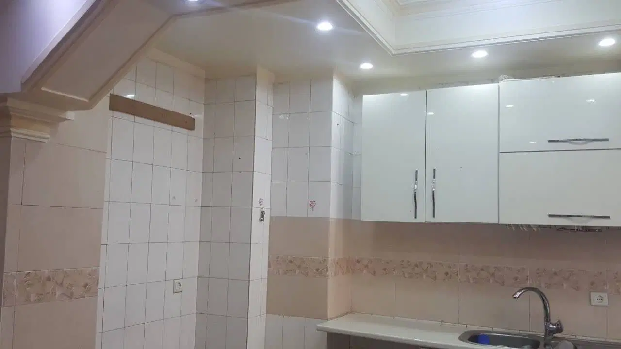 بلوار قیام  آپارتمان تکواحد ۷۱.۵ متر انباری مسکونی