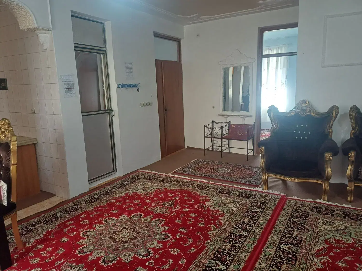 اجاره روزانه سوییت دو خوابه دربستی پارکینگ مستقل