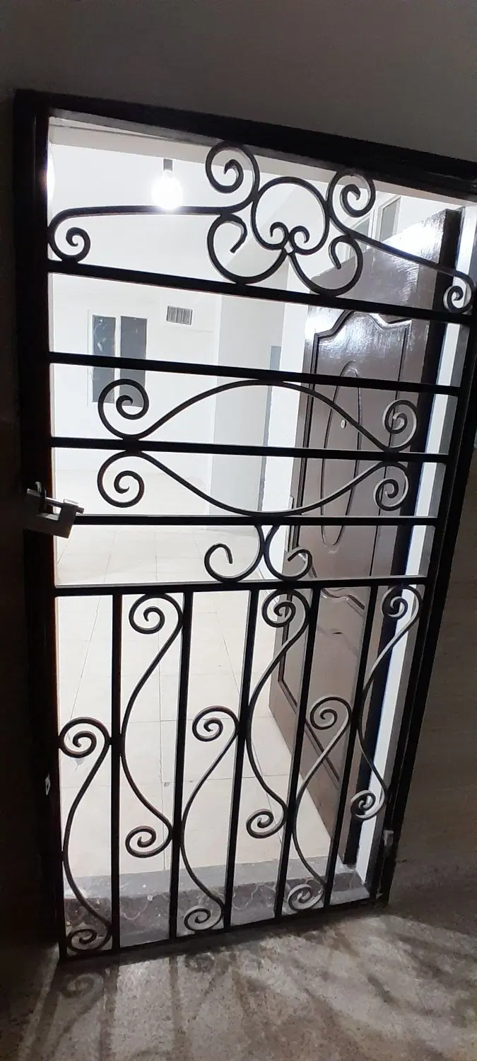 آپارتمان ۸۵ متری غرق نور