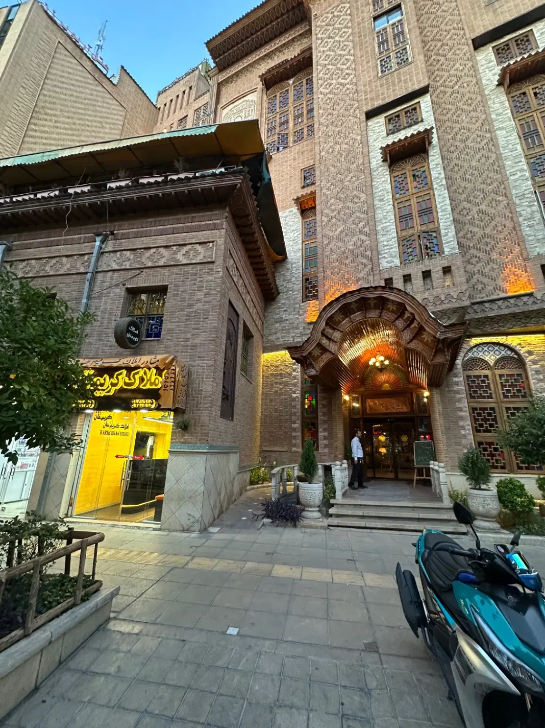 فروش املاک تخصصی کریمخان