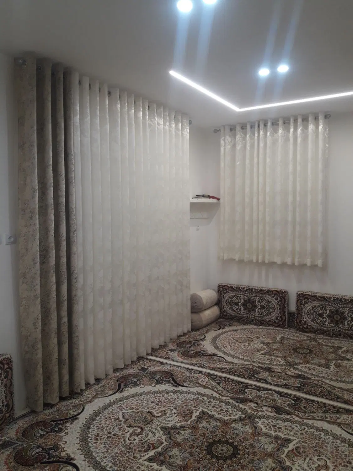 خانه فروشی گلشن اکباتان کوچه اخلاص ۷زیر قیمت بازار