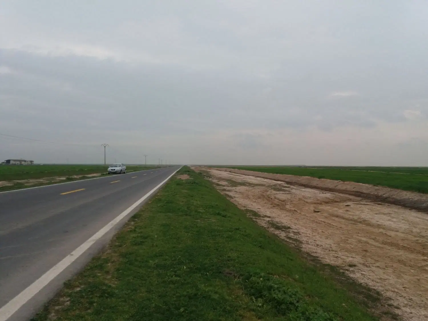 ۴۰ هکتار زمین