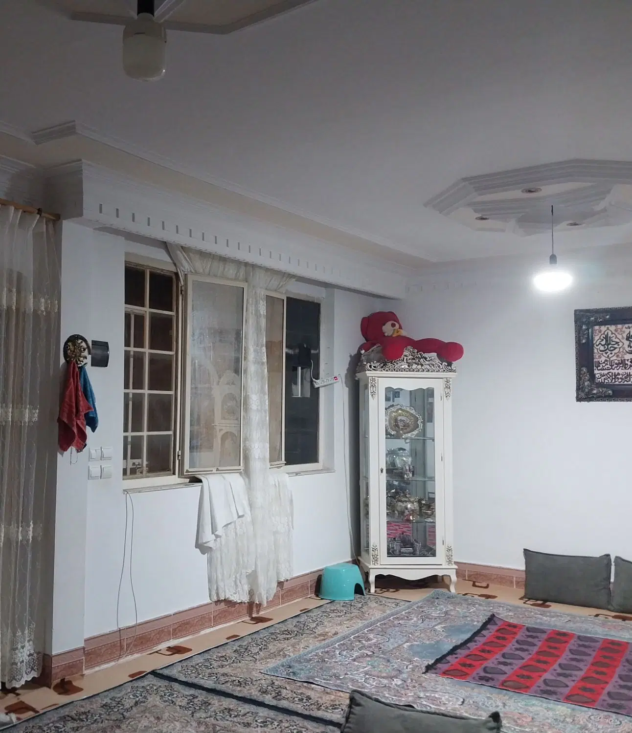 خانه ویلای واقع در انتهای شفا خ شریعتی ک ۸پلاک ۵۸