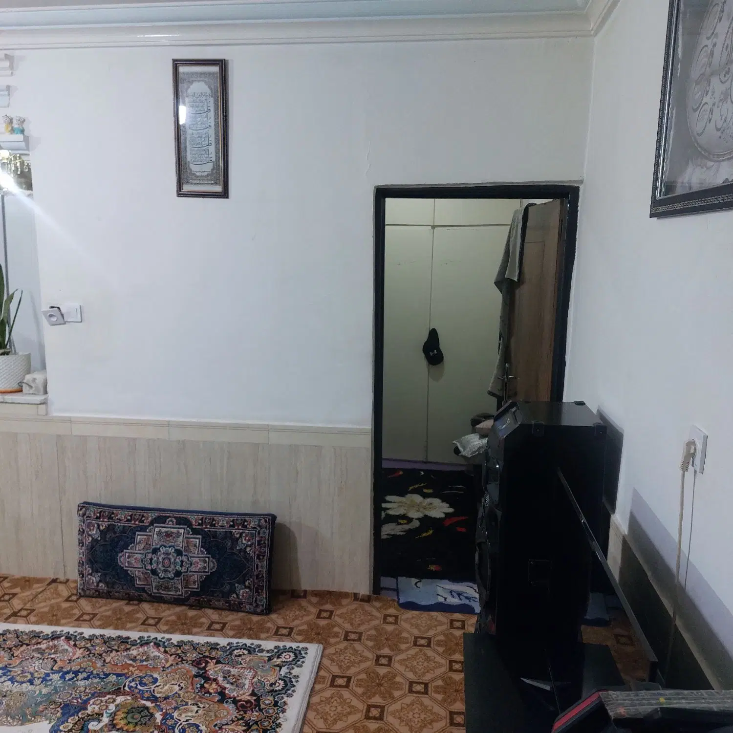 دربست یک خواب ۷۰متر زمین ۵۰ متر زیر بنا