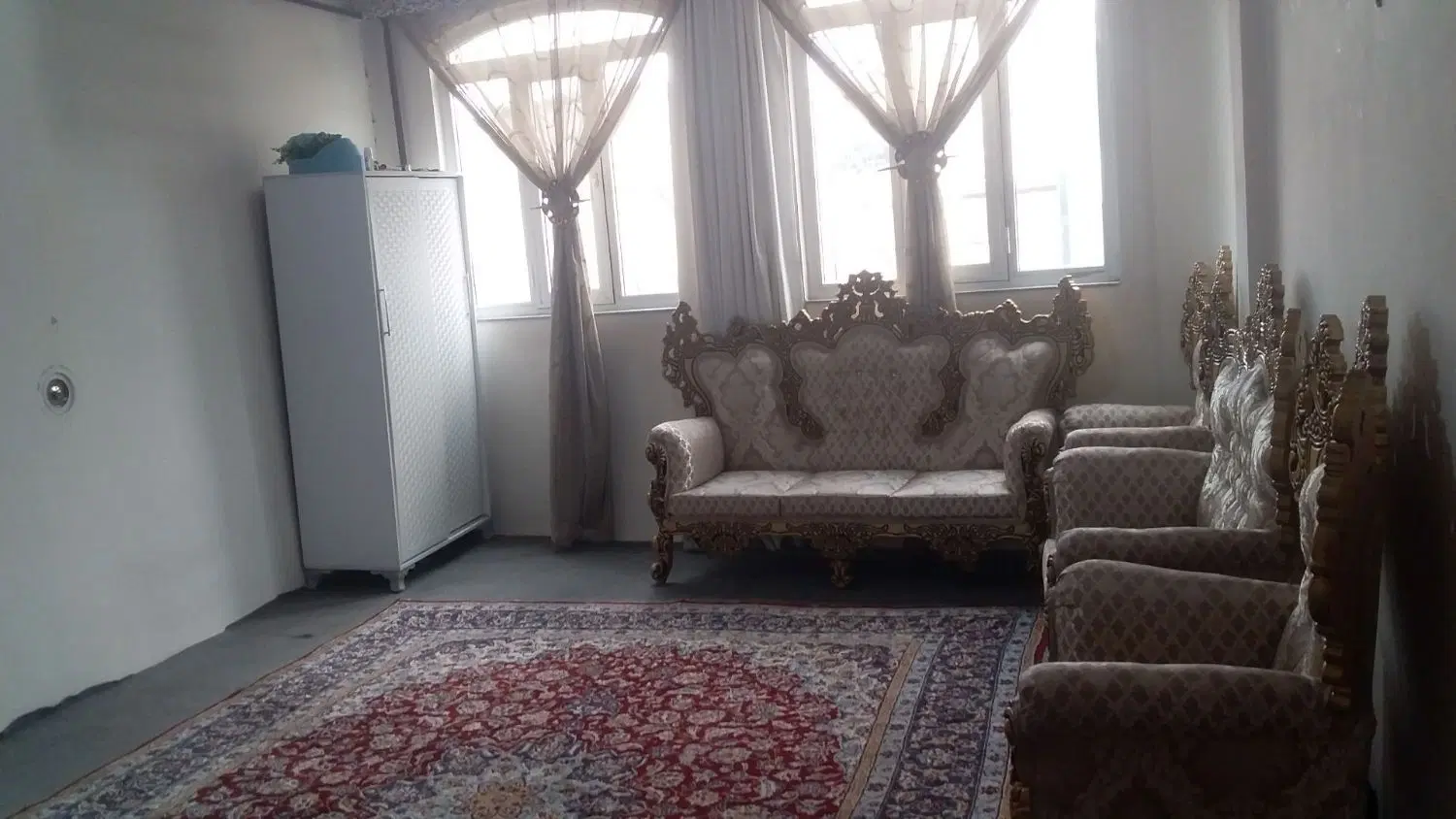 اجاره واحد ۶۵ متری در بر خیابان الهیه لاله