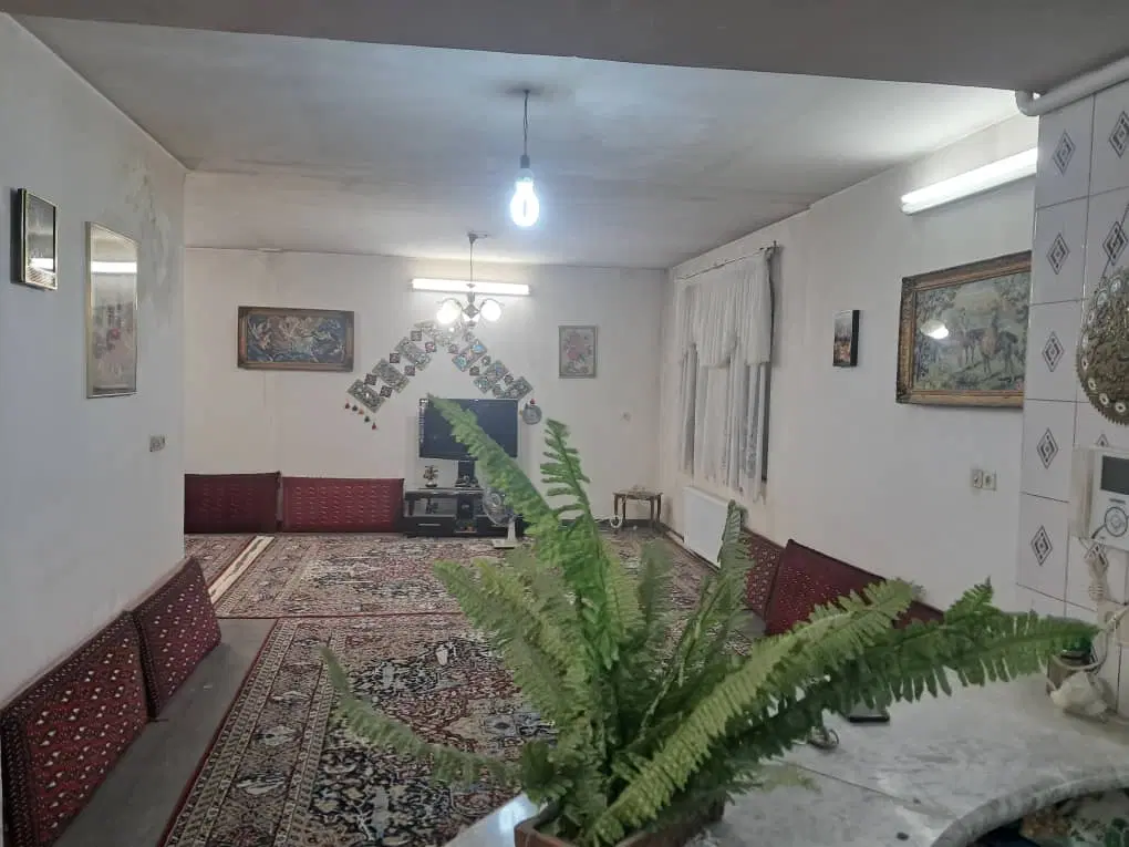 فروش آپارتمان حد فاصل بهشتی ۹ و مولوی ۸ (پ ۲۸)
