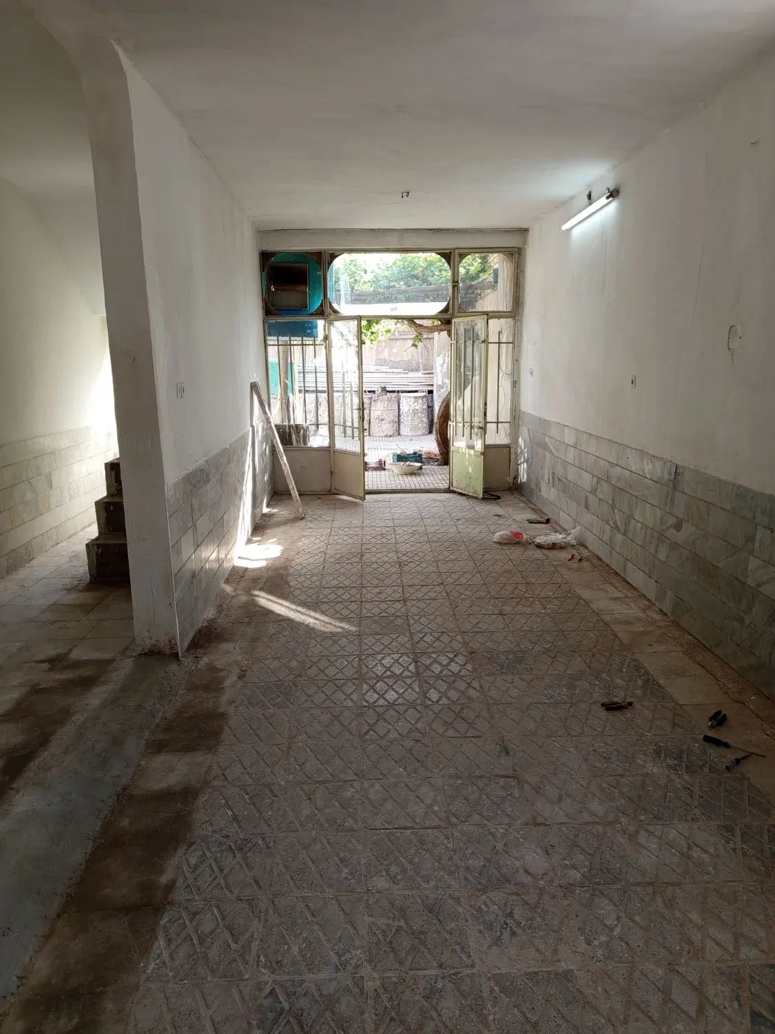 خانه ویلایی قدیمی