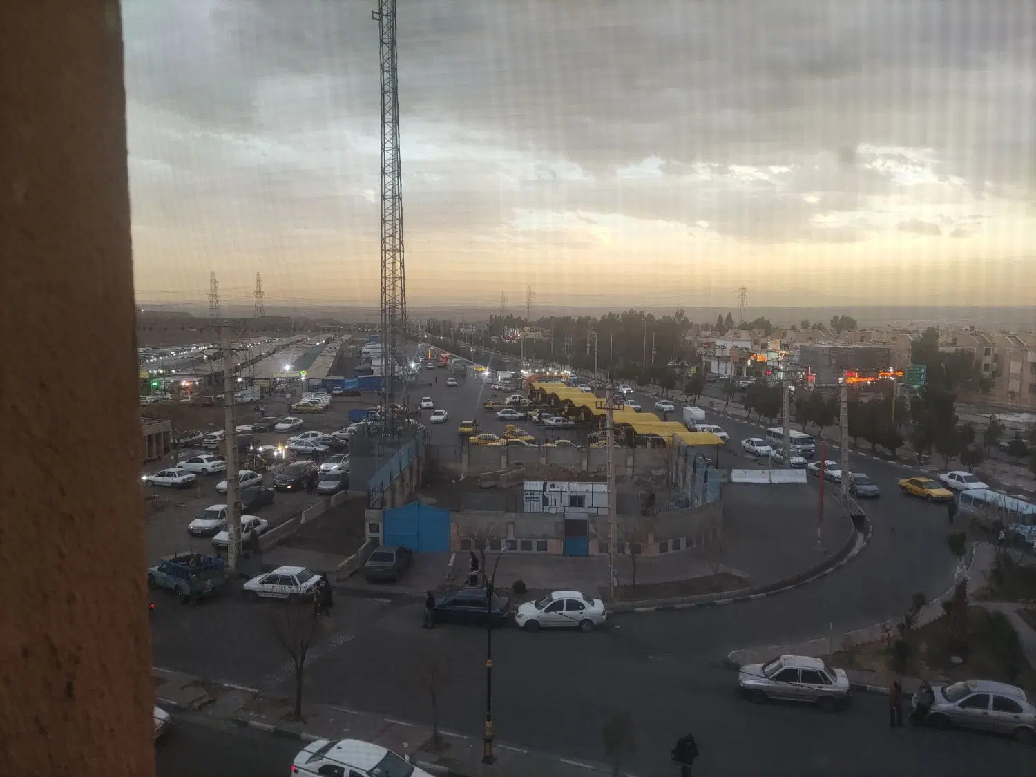 آپارتمان اداری تجاری استقلال( تهاتری و معاوضه)