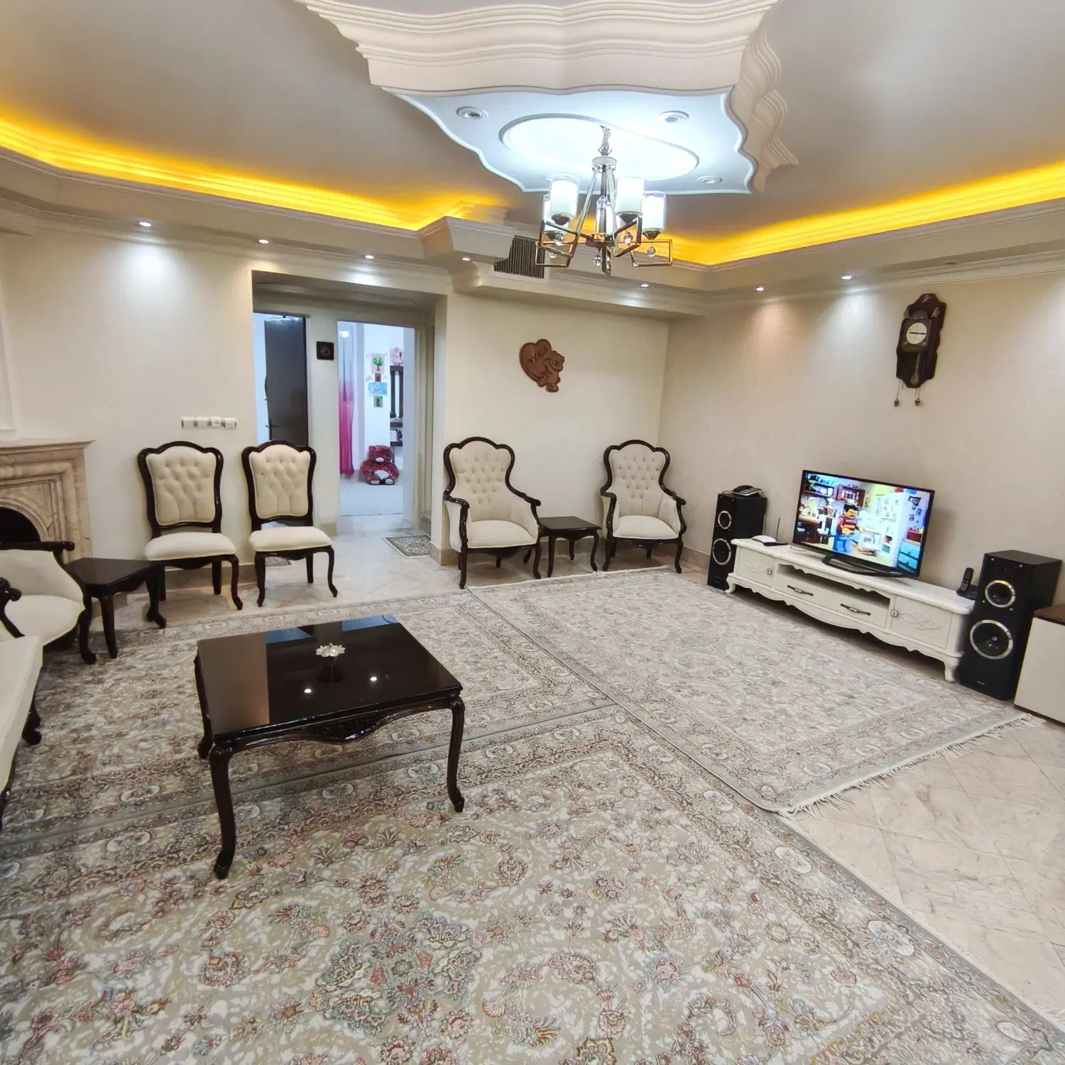 آپارتمان ۸۱ متری درکیومرثیه شهریار