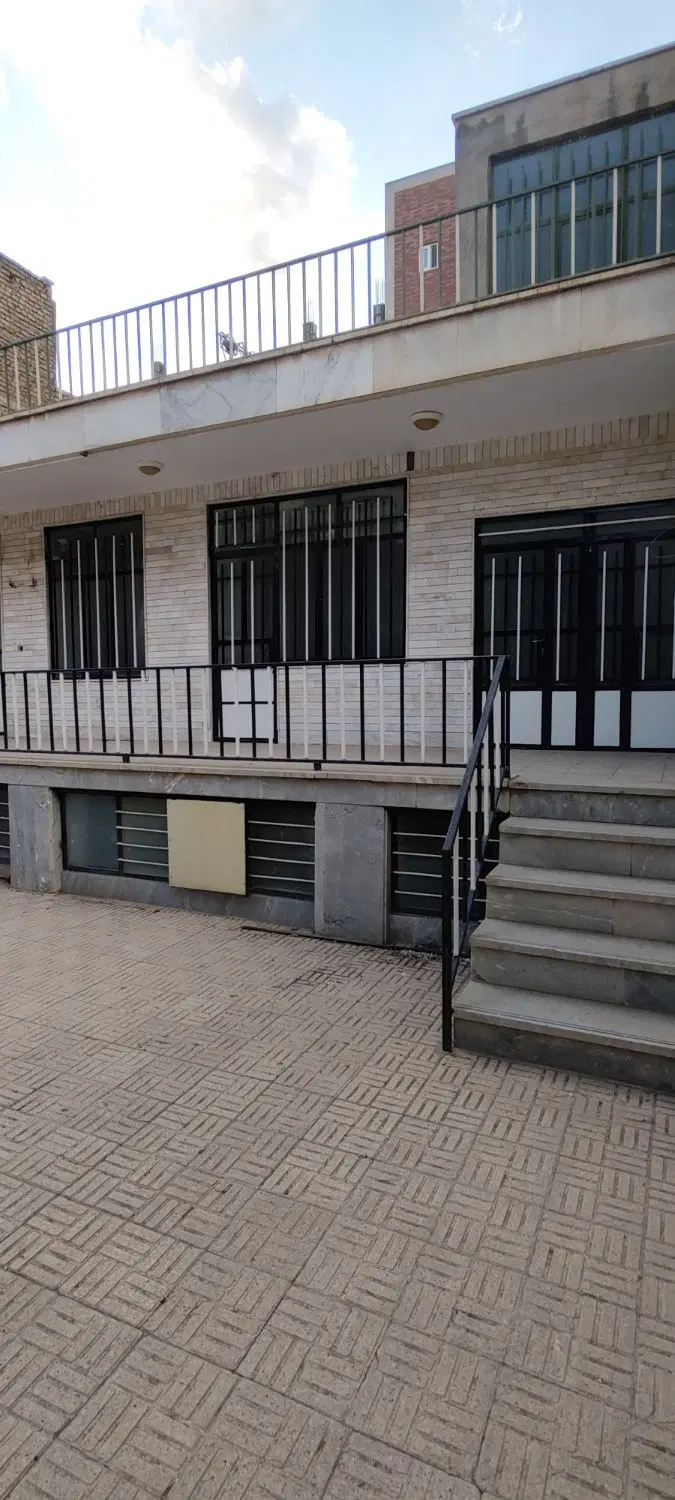 اجاره ویلایی دربست 260 باغ فردوس
