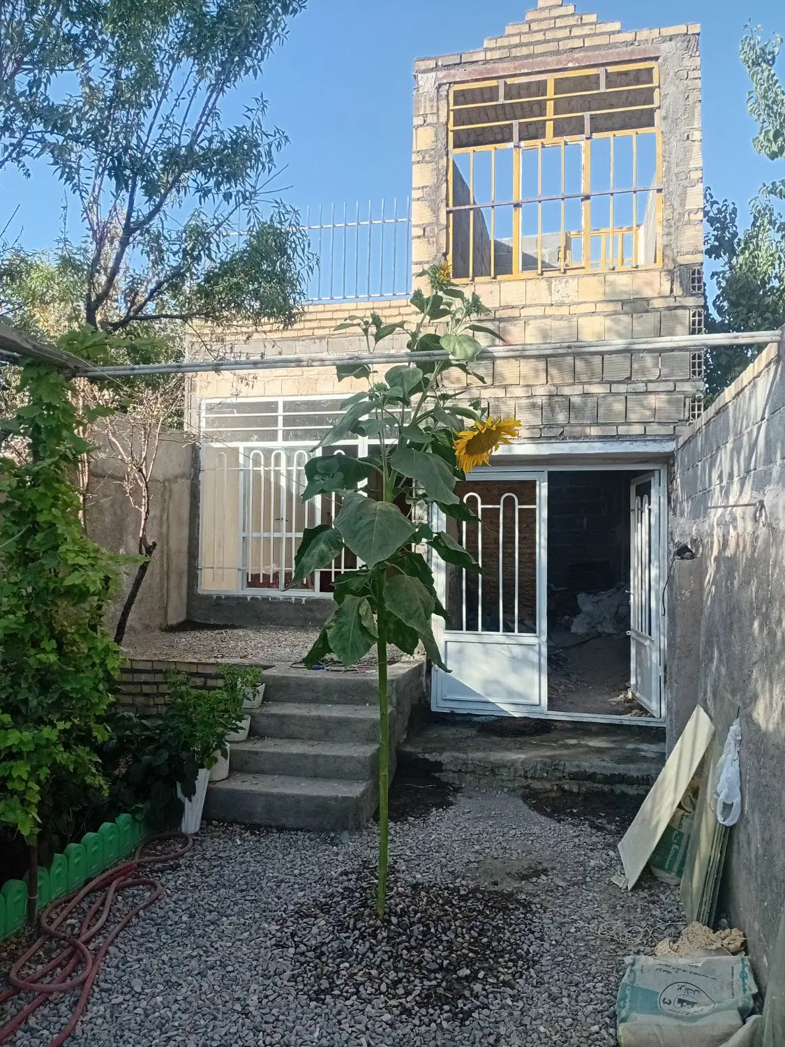 خانه باغ در باغ فراگرد
