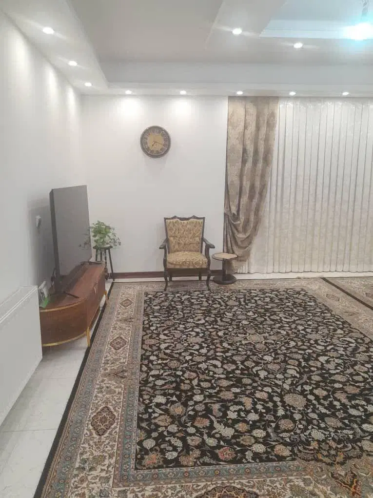 فروش فوری  فاز 8  آپارتمان 105 متری فول امکانات