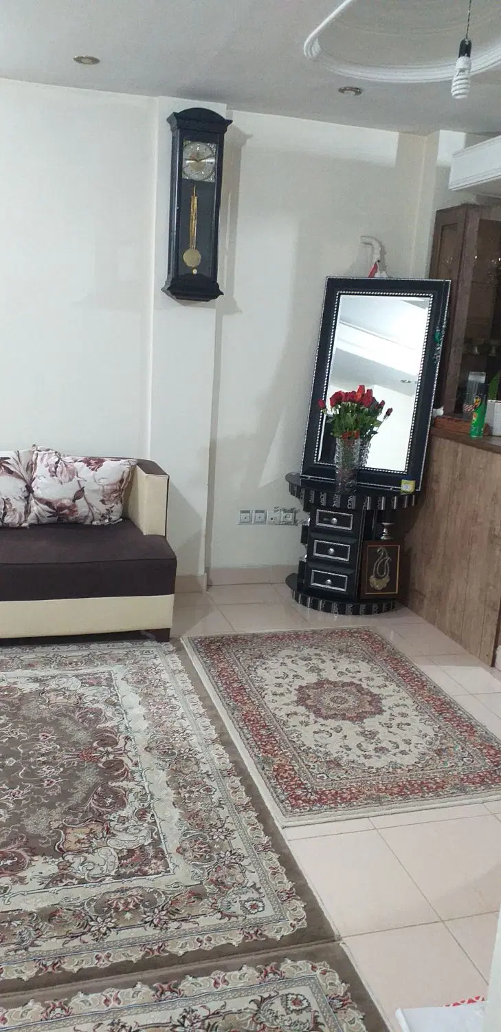 اپارتمان یک خوابه. با سرویس بهداشتی مجزا