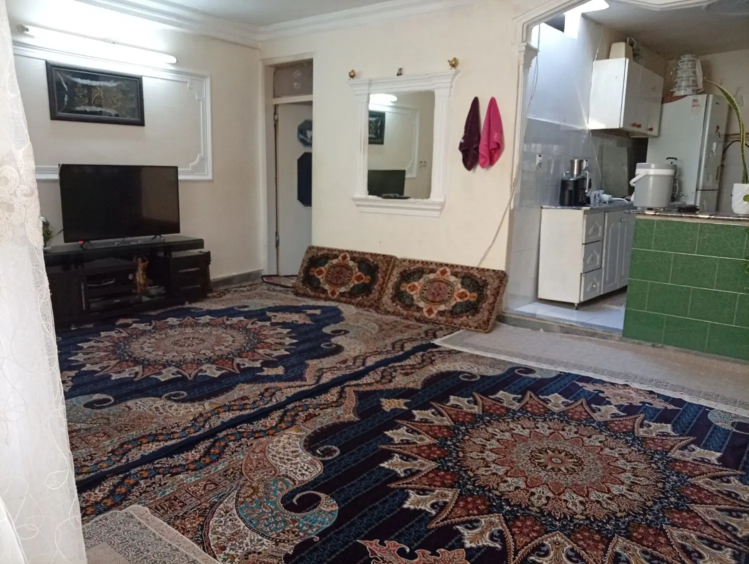 خونه حیاط داردربست65متری در میدان شاهد.خیابان رازی