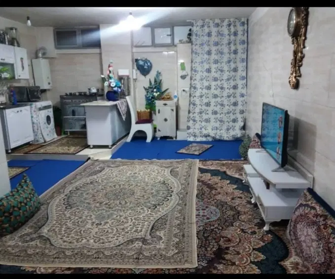 سوئیت ۵۰ متری