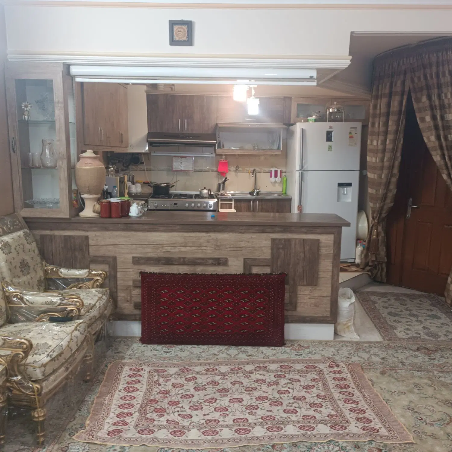 آپارتمان ۹۰ متری وکالتی کامیاب ۱۷