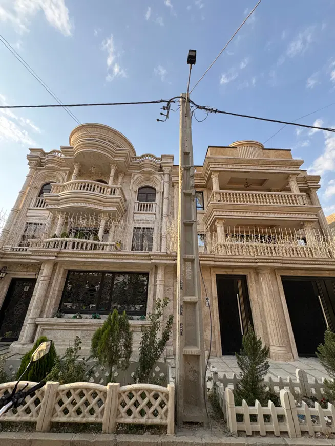 ۲۲۰متر زمین اندیشه فاز۳ بر۱۱ پیشروی۸۰٪ جنوبی میزان