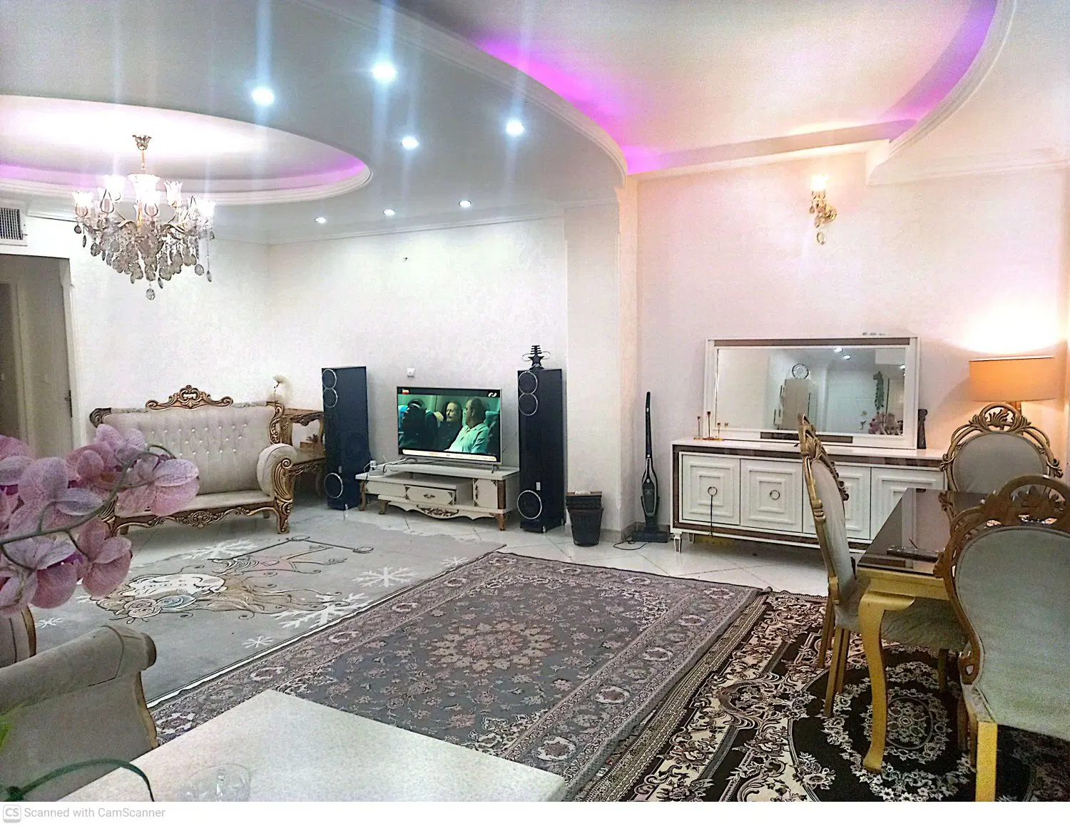 آپارتمان  طبقه پنجم فول دوطرف نور گیر دو واحدیه