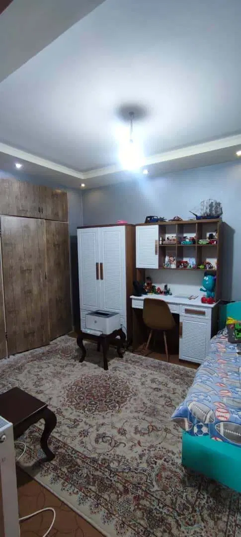 فروش آپارتمان ۱۳۰ متری