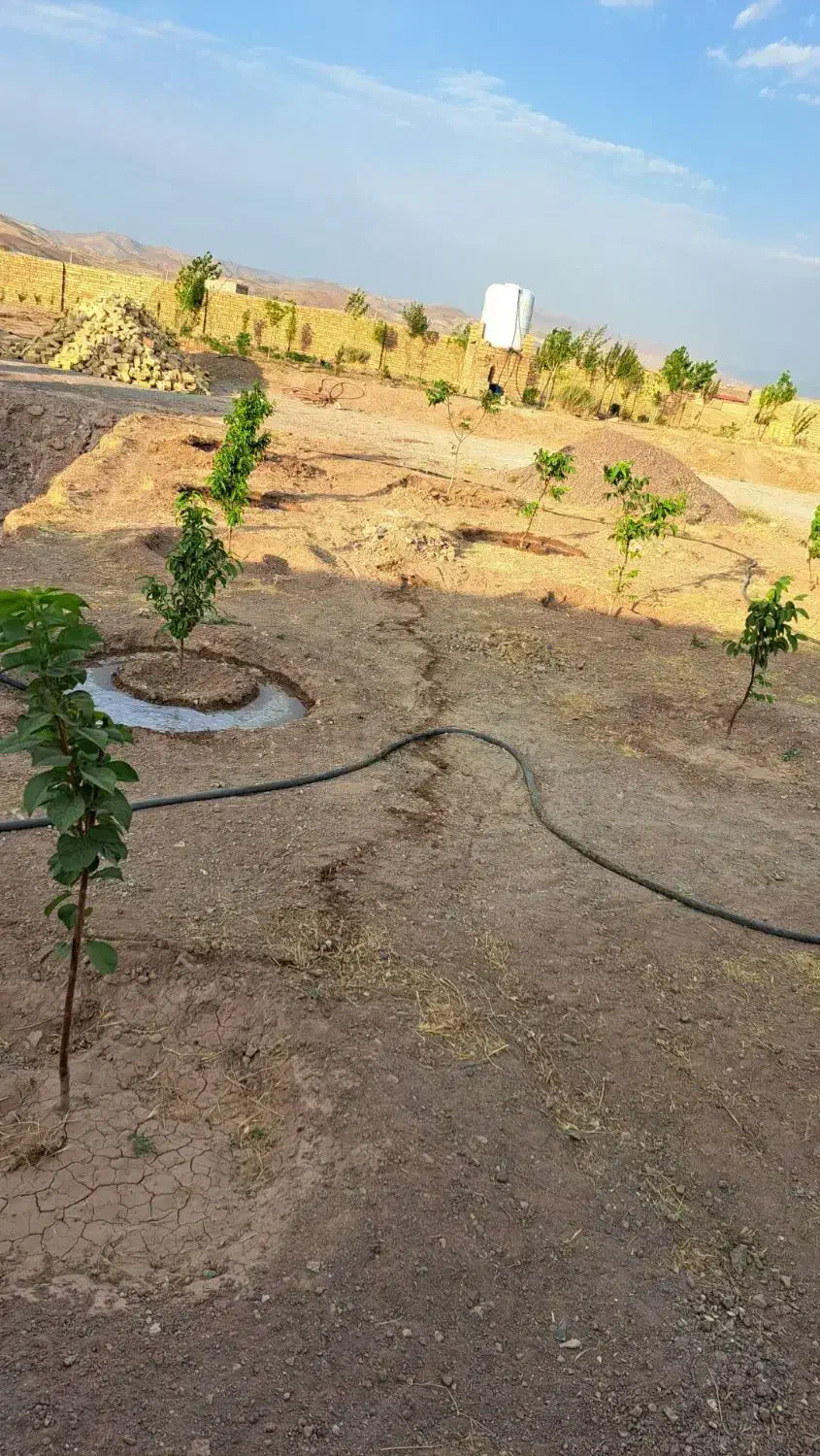 باغ وخانه ویلایی ۱۵۰۰متری چهار دیواری اروس اباد