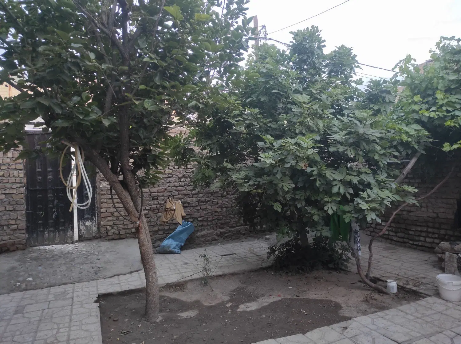 فروش خانه کلنگی کهنک ( دو کله سند شش دانگ )
