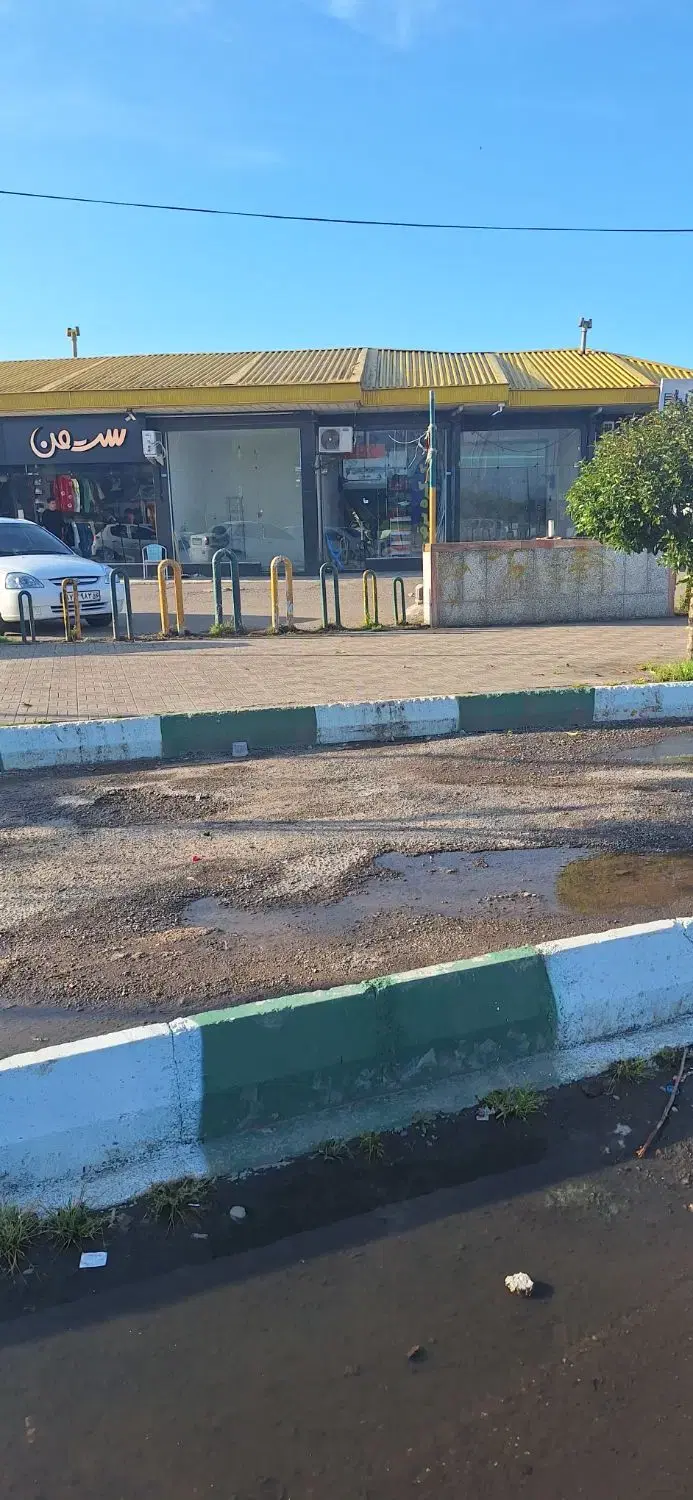 مغازه‌۱۶متری دوکله براصلی‌میدان لک‌لک‌