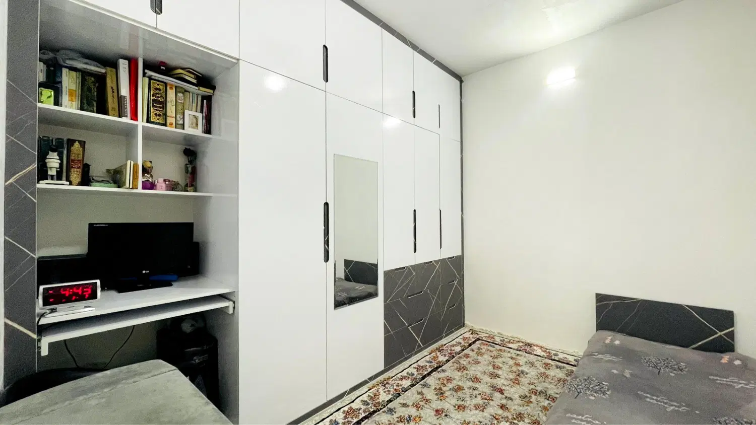 آپارتمان تازه ساز طبرسی شمالی ۲۲