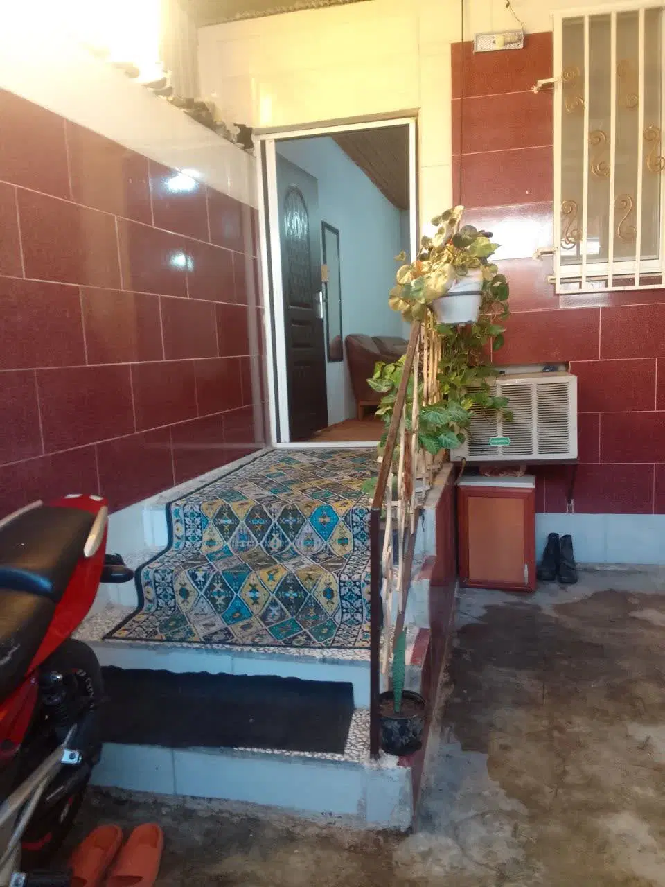 خانه ویلای حیاط دار
