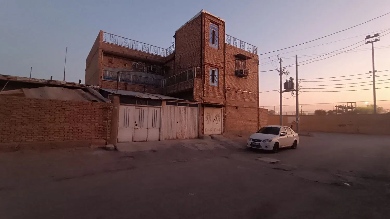 معاوضه منزل دو طبقه