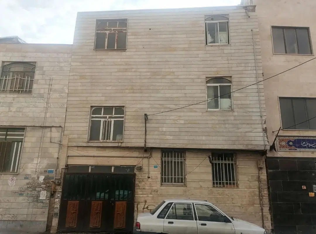 211 متر سنددار جنوبی دهقان ویلای دوم