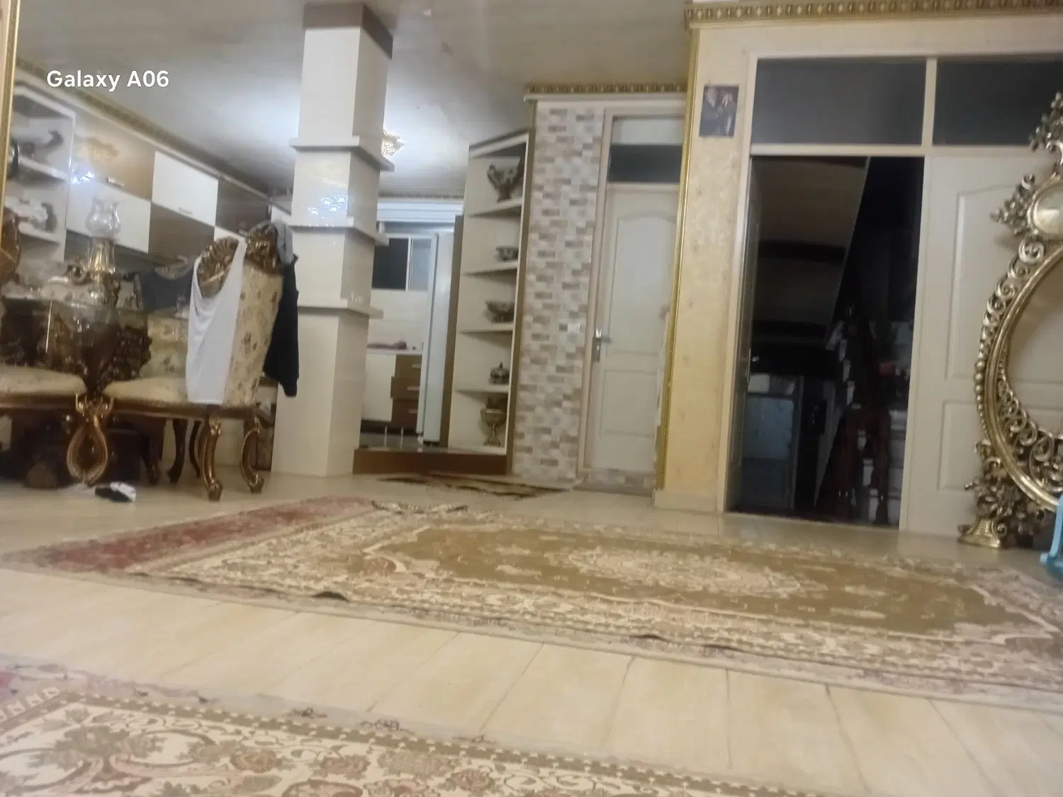 چهاراه دامپزشکی جنب مدرسه زرسالارا
