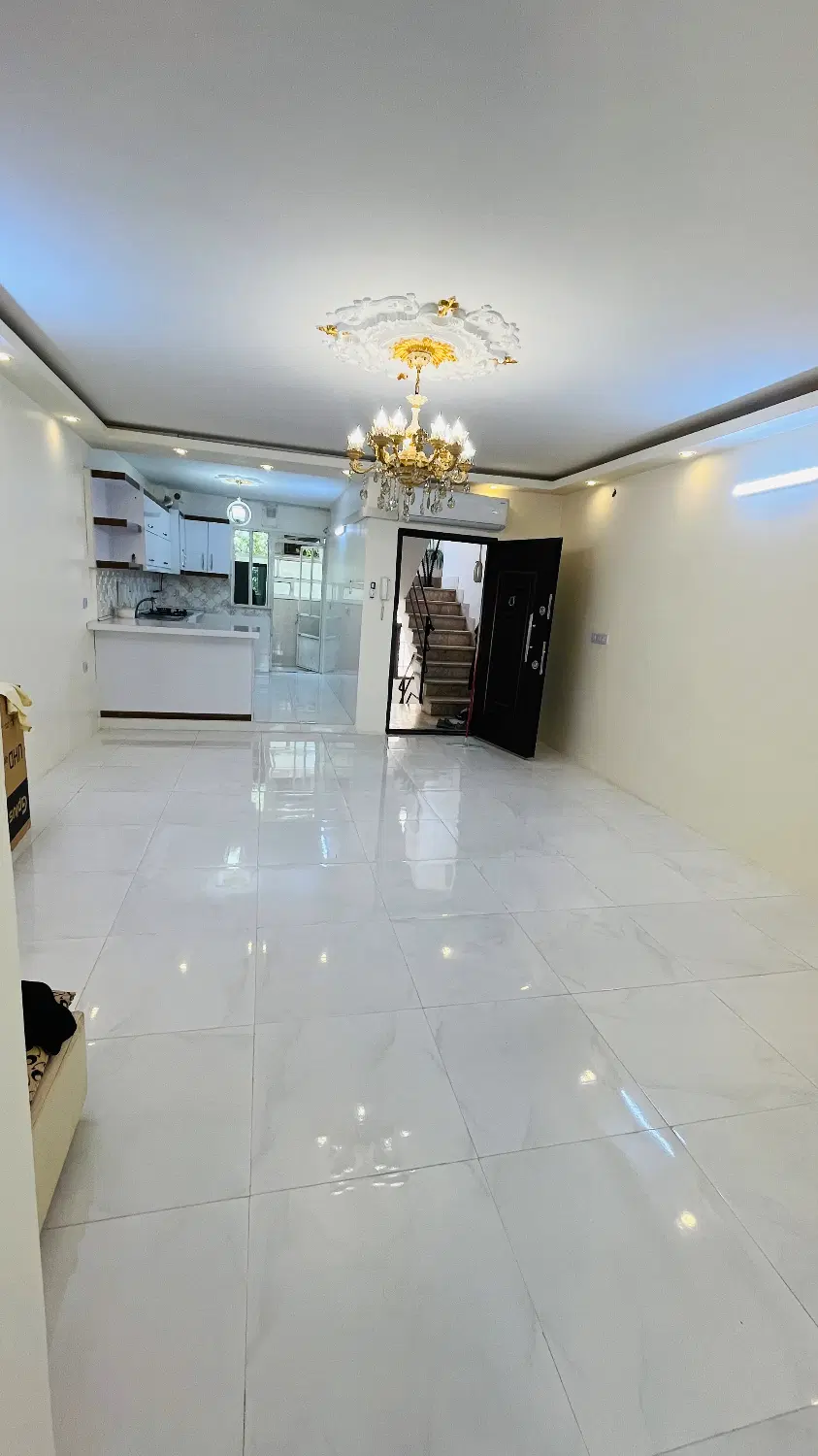 رهن و اجاره آپارتمان طبقه یک چراغچی