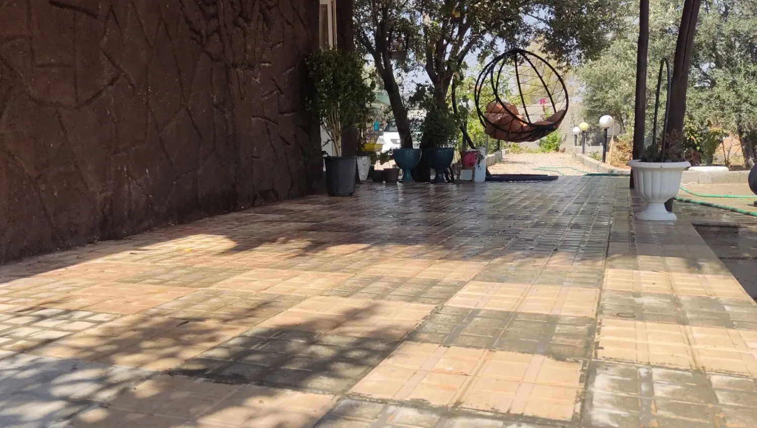 باغ شهری جاده داریون بالای سعدی