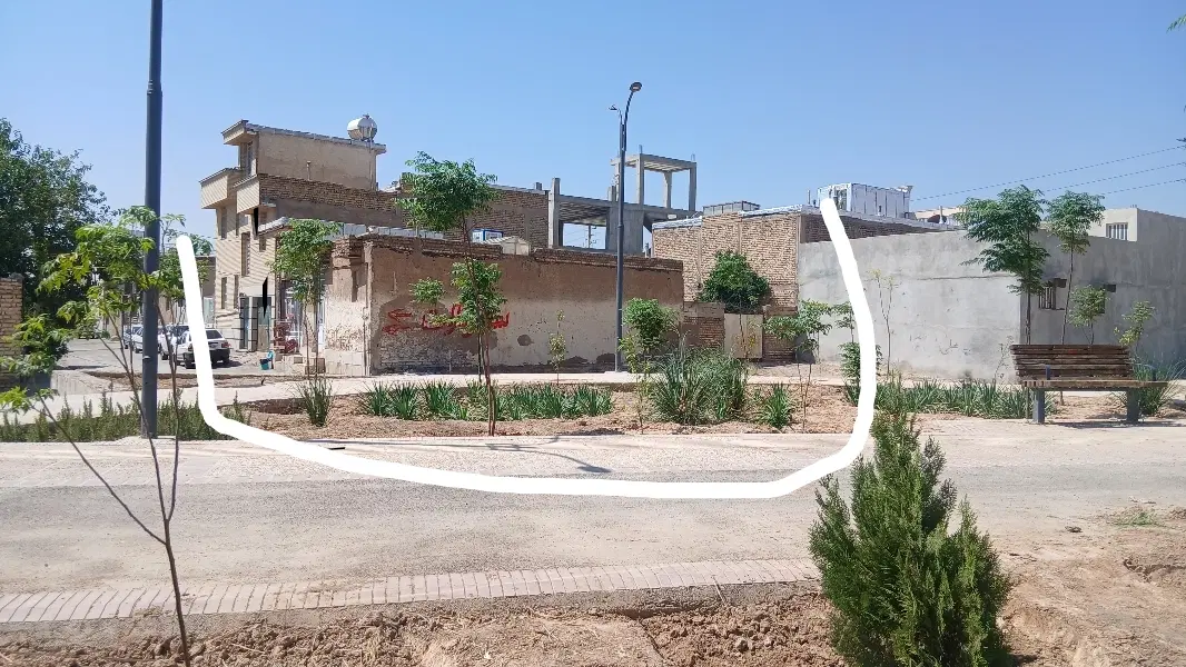 دو بر نبش سر بلوار احمدبن موسی لوکیشن برای ساخت