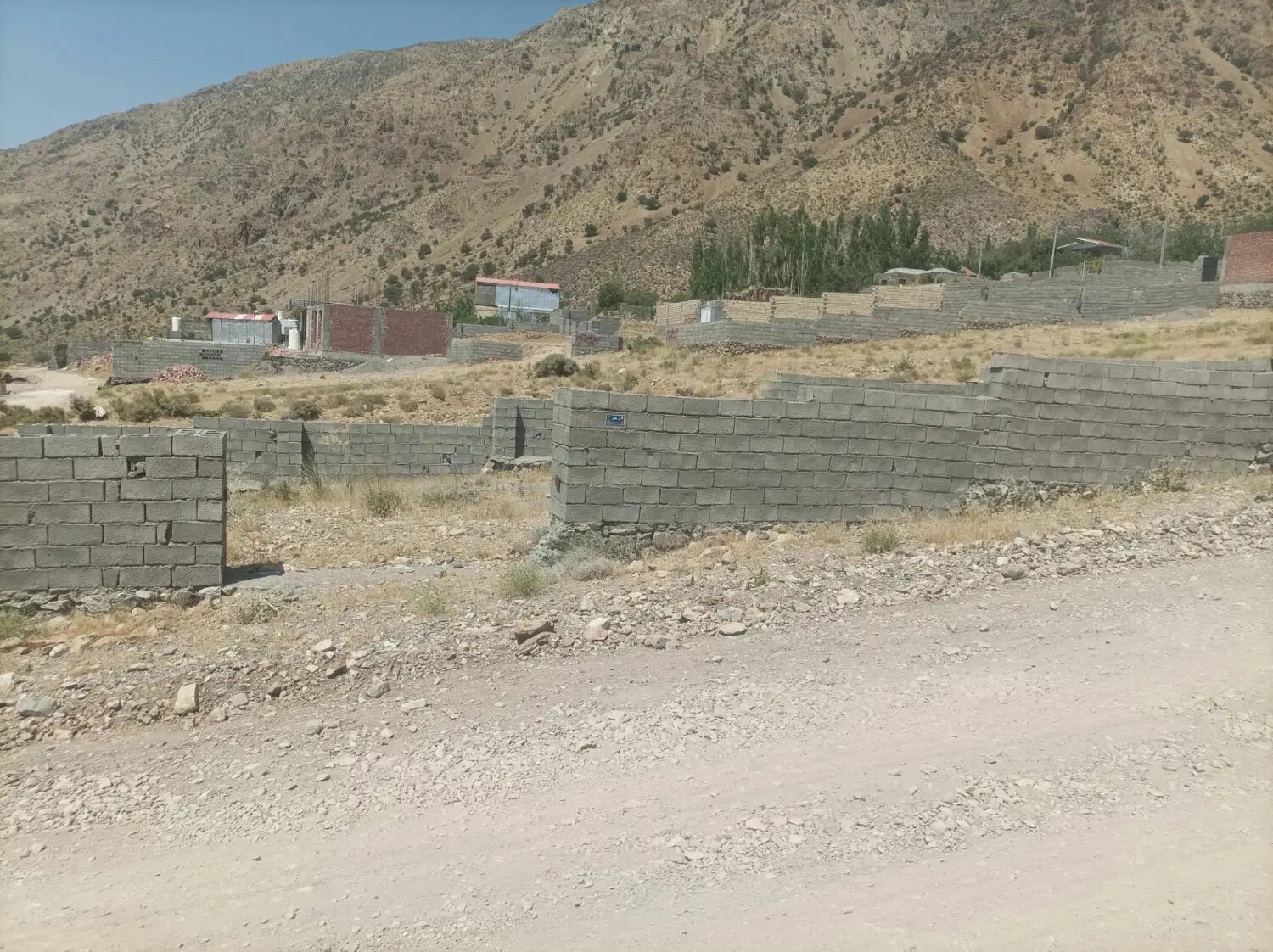 زمین دهبکری