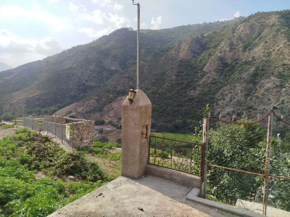 زمین ۴۰۰ متر ویو ابدی روستای توریستی سیاهرودبار