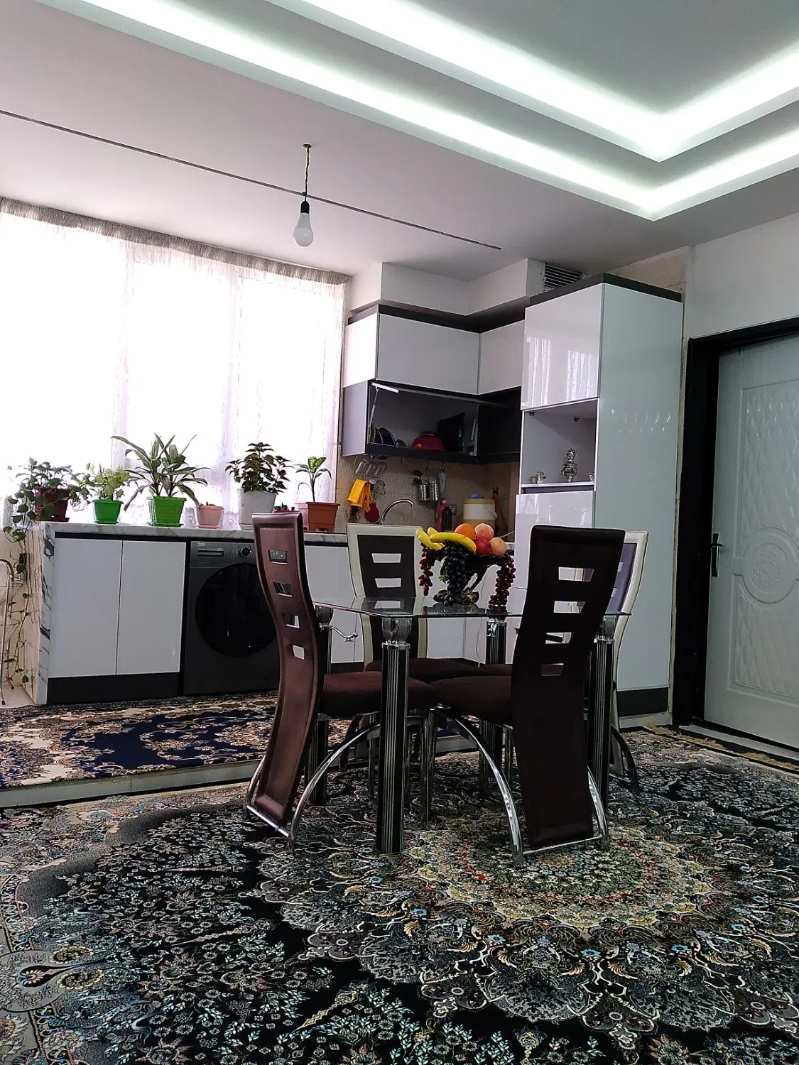 ۸۶ متر تازه ساز و فول امکانات در شهرک شهرداری