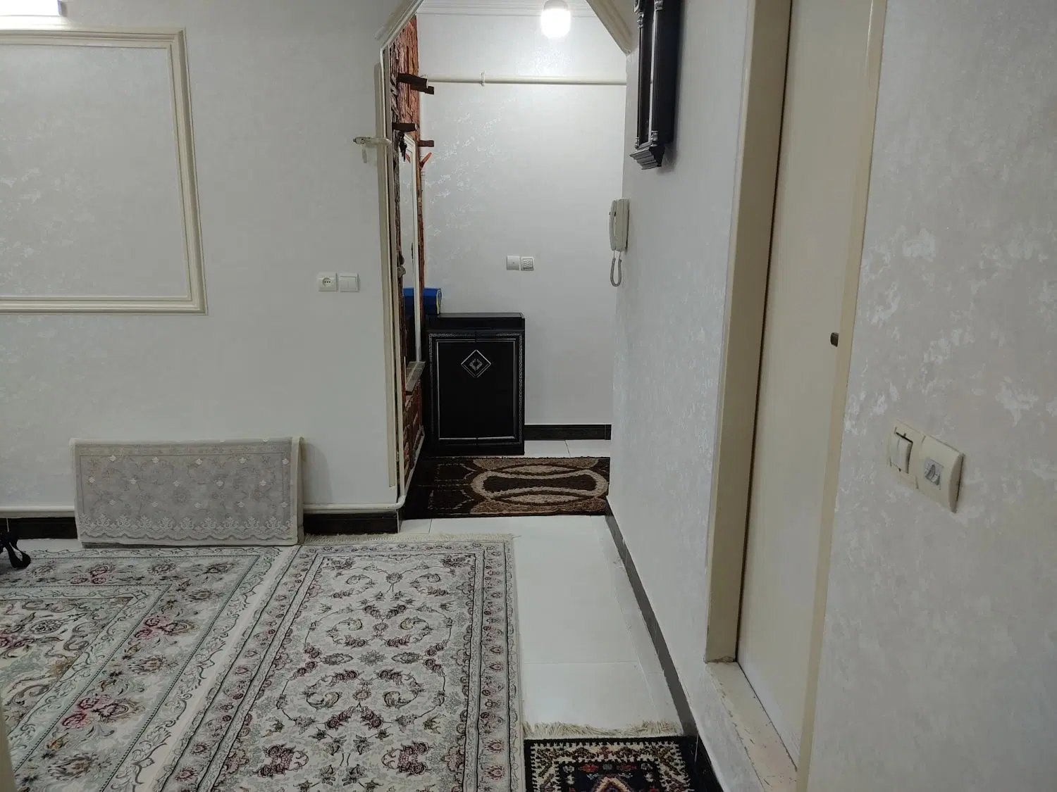 آپارتمان ۵۸ متری _طبقه ۲_شهر قدس_میدان قدس