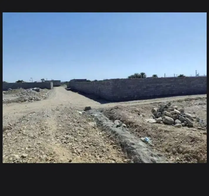 زمین سرخون