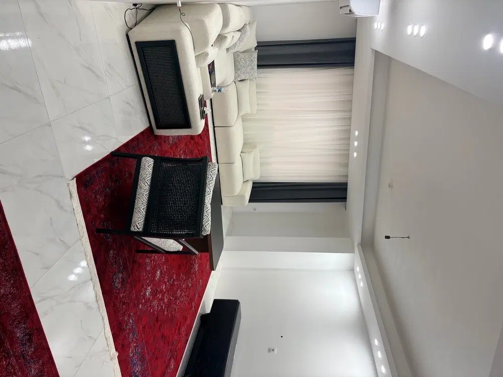 اپارتمان ۱۰۲ متری گلشهرشمالی کم واحد