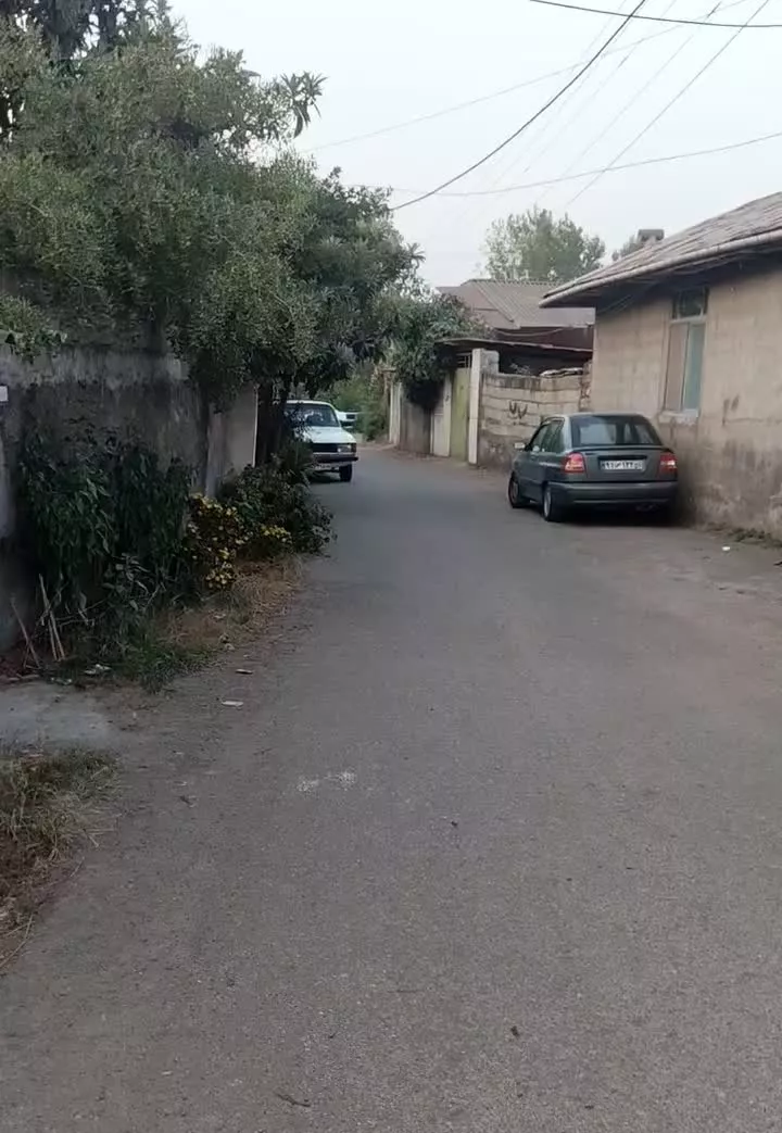 ۸۲۰ مترمربع زمین بهمراه ۱۰۰متر زیربنا سندارتکبرگ