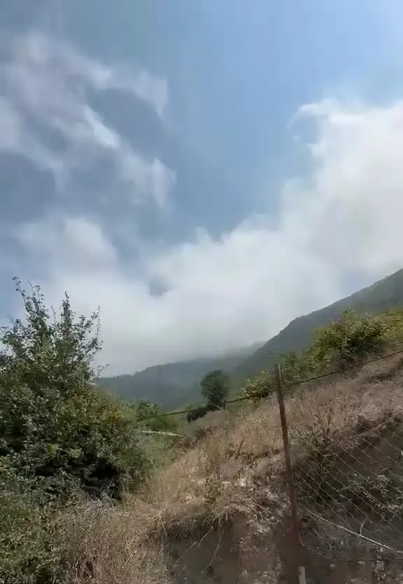۲۰۰متر زمین دنج و خوش‌منظره در نرسو داخل بافت