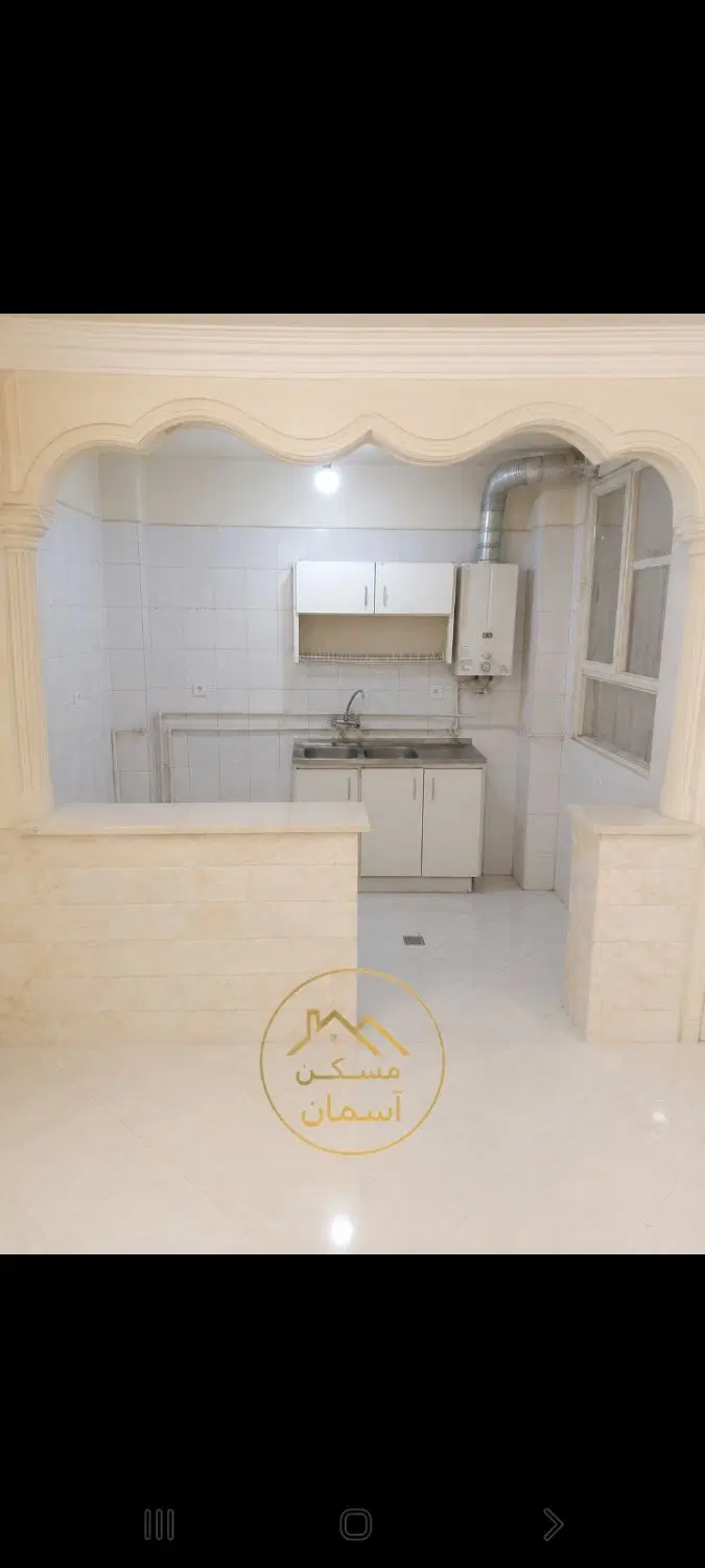 ۴۸متری با انباری و پارکینگ