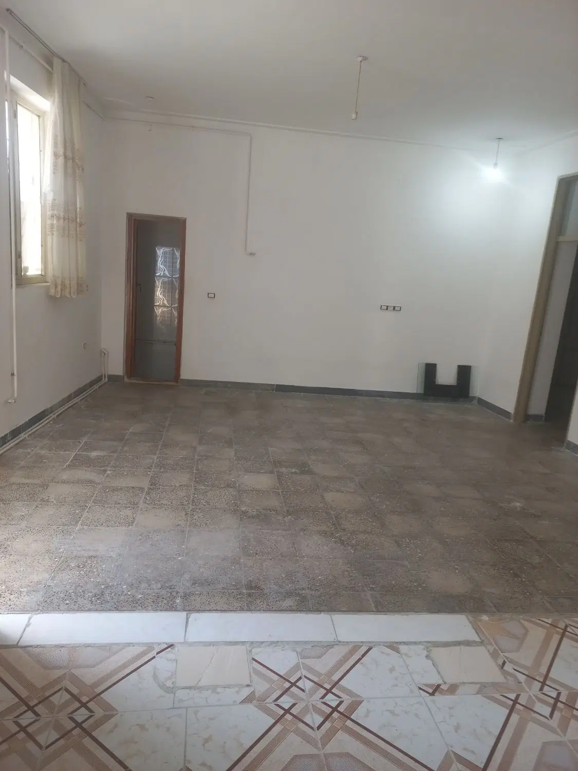 واحد ۱۱۰ متری رسالت